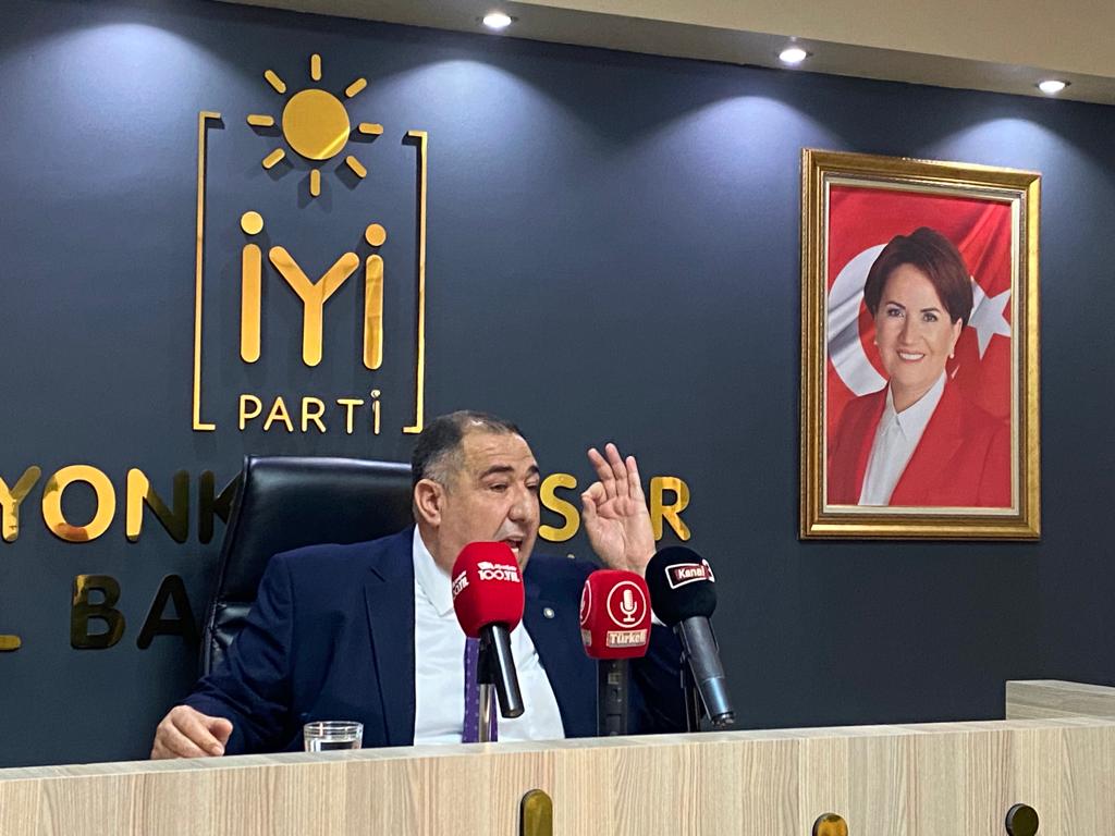 İYİ PARTİ'DE KADINLARIN SESSİZLİĞİ