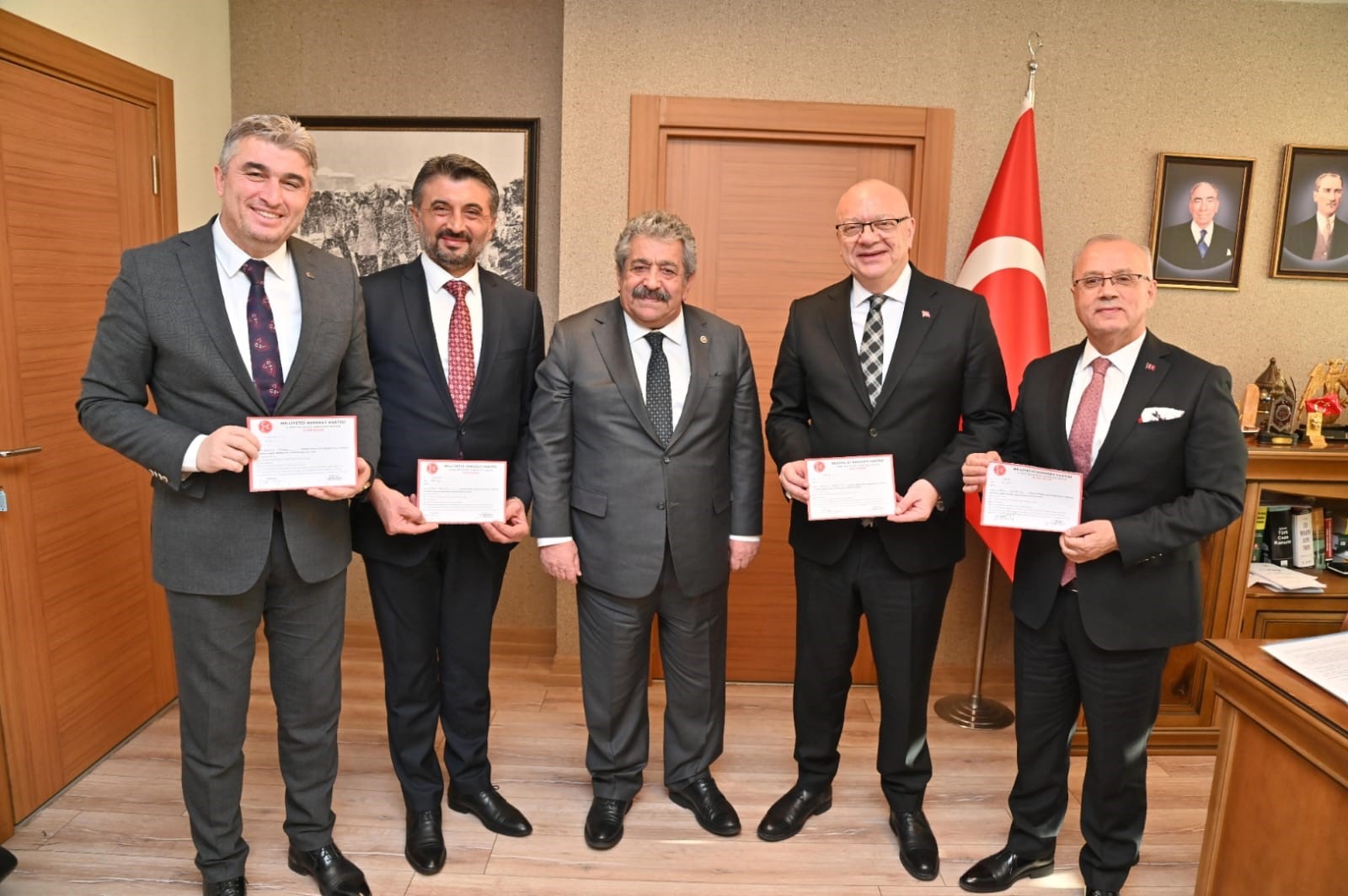 BAŞKAN ERGÜN ADAYLIK BAŞVURUSUNU YAPTI