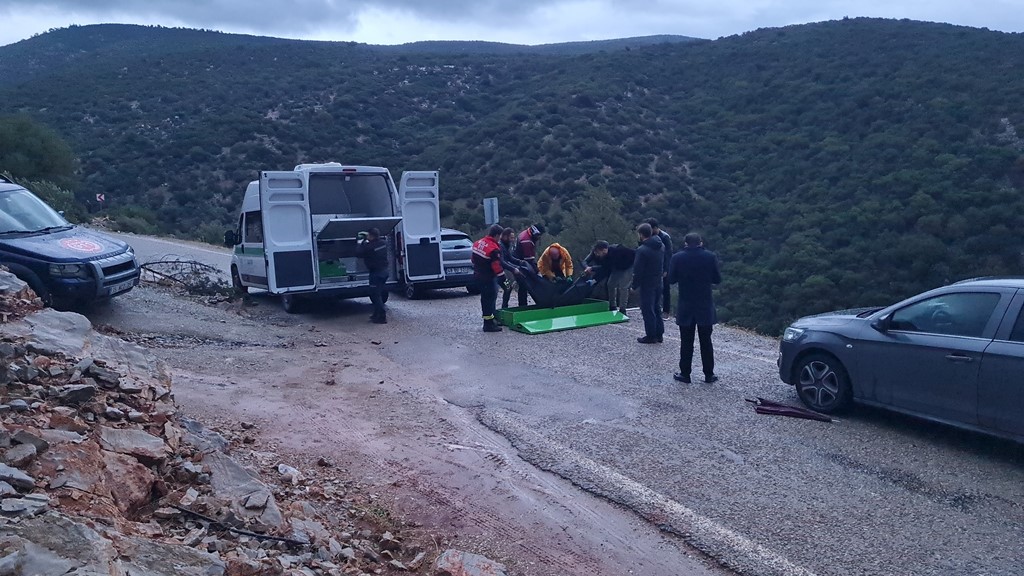 1'İ ÇOCUK DİĞERİ KADIN 2 CESET BULUNDU