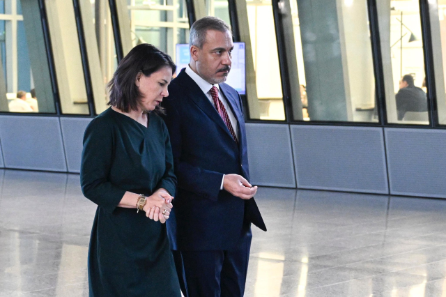 HAKAN FİDAN'IN BEDEN DİLİ