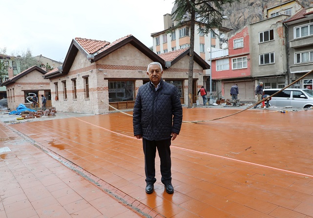 Başkan Zeybek Çalışmaları Yerinde İnceledi