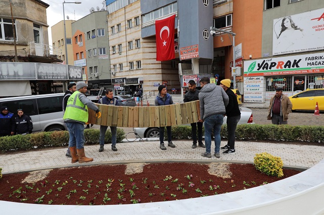 Başkan Zeybek Çalışmaları Yerinde İnceledi