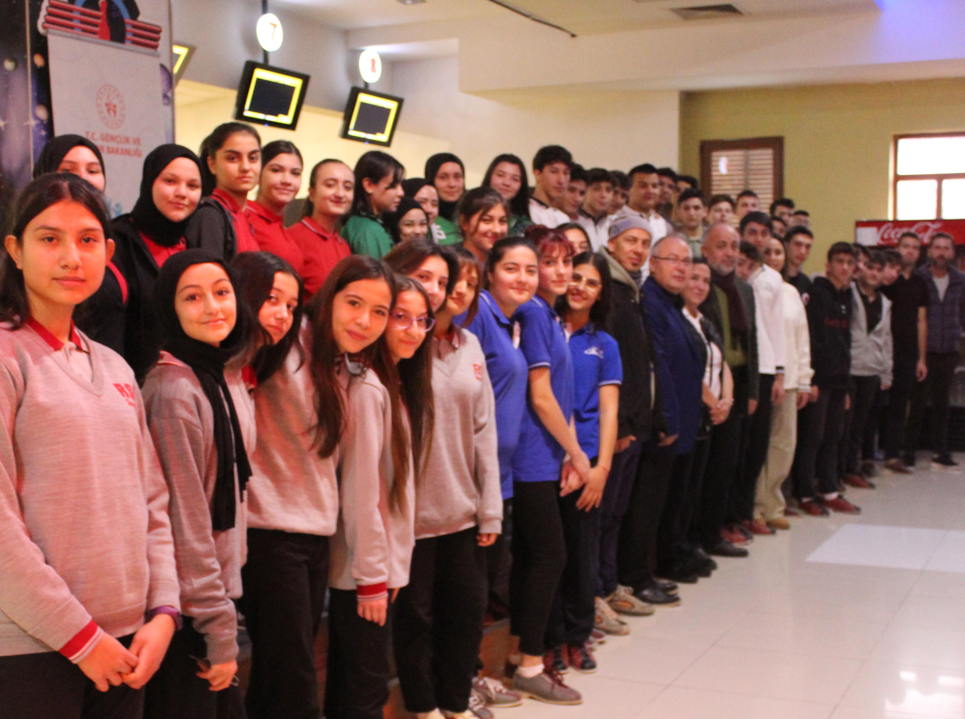 Okul sporları bowling turnuvası Afyon’da ilk kez düzenlendi
