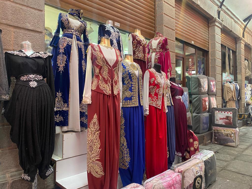 SARAYIN KIYAFETLERİ AFYONKARAHİSAR'DA GÖZ DOLDURUYOR