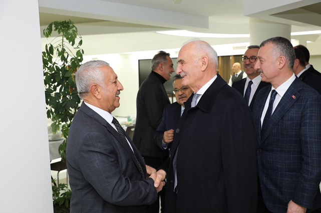 Başkan Zeybek Ankara'da
