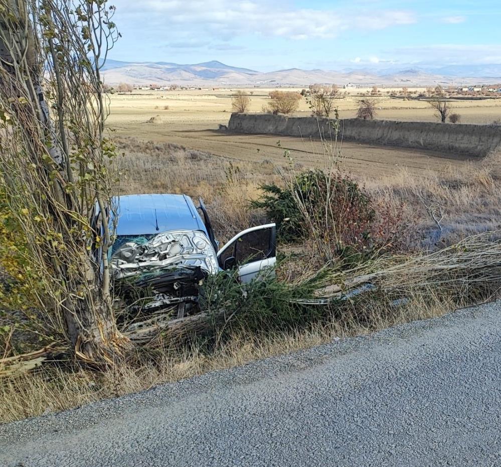 Afyon’da Trafik Kazası: 5 Yaralı