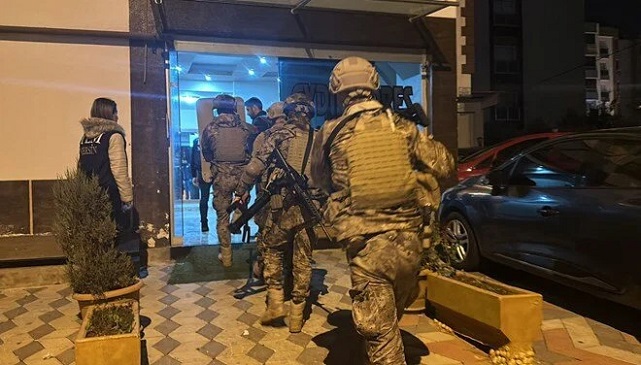 Kahramanlar Teröre Geçit Vermedi. Yapılan Operasyonda 88 kişi Gözaltına Alındı