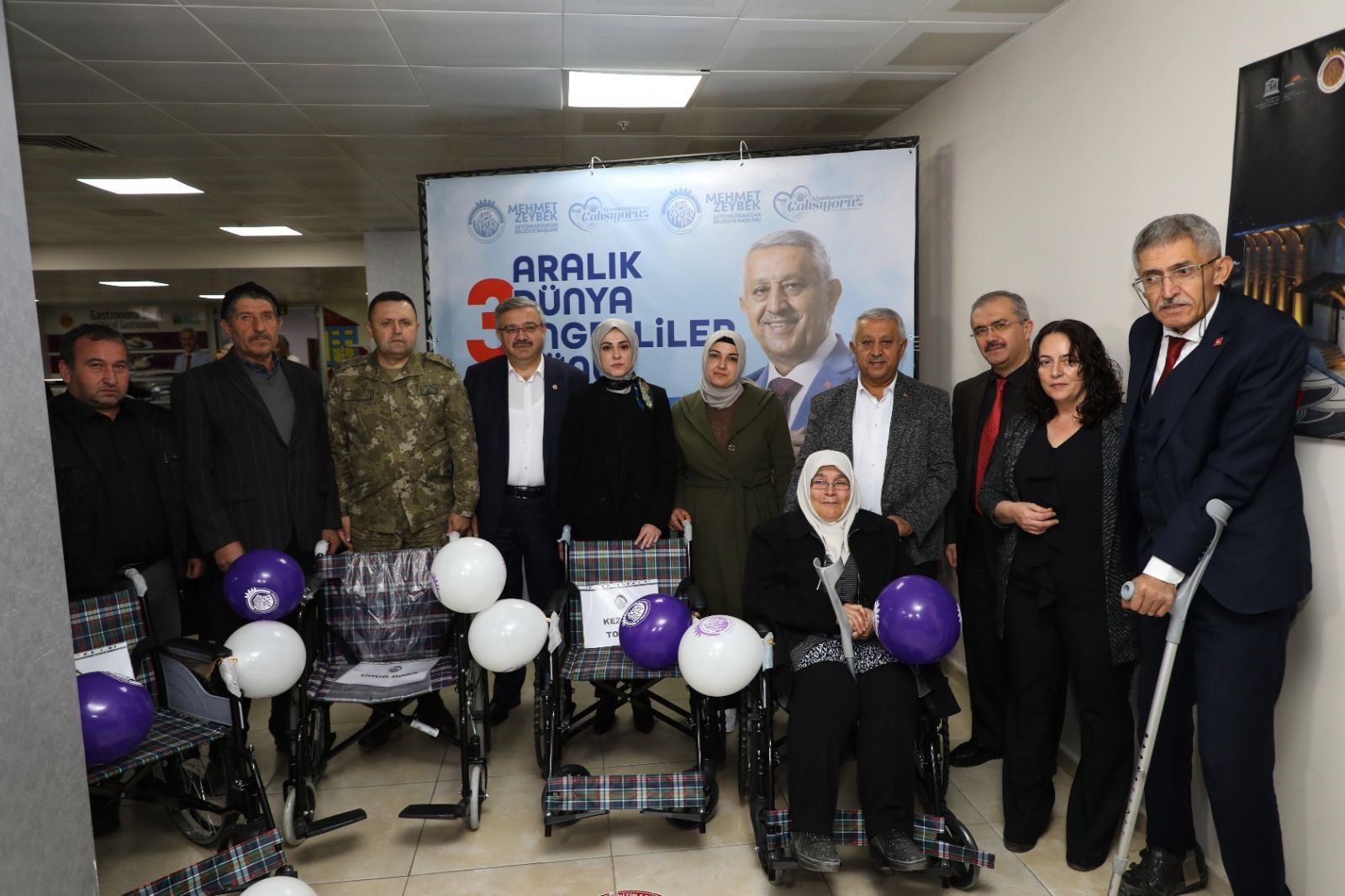 Özel Bireylerin Aldıkları Hediyeyle Yüzleri Böyle Güldü