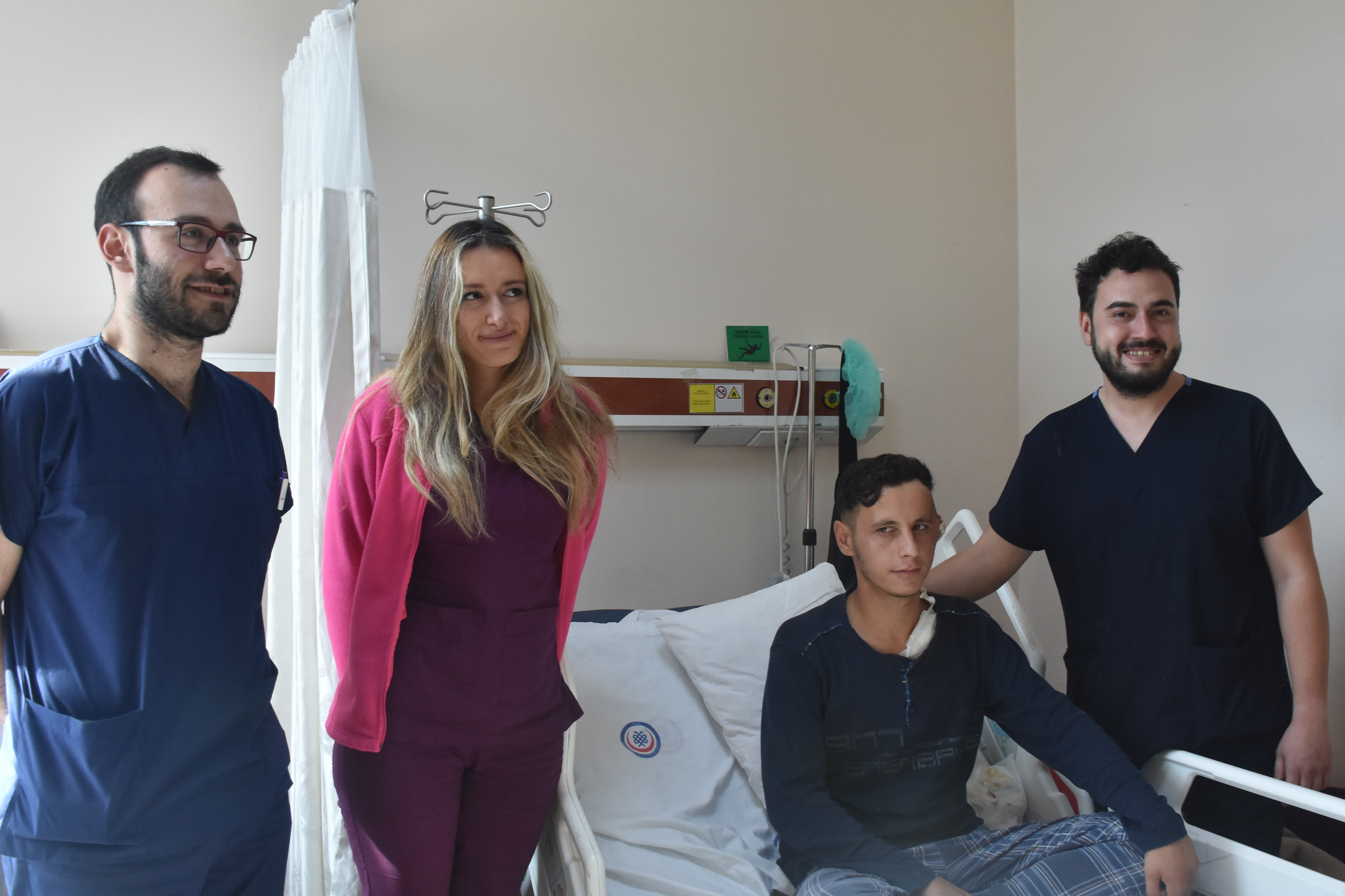 23 Yaşındaki Genç 3 Hafta Sonra Yeni Kulağına Kavuşacak