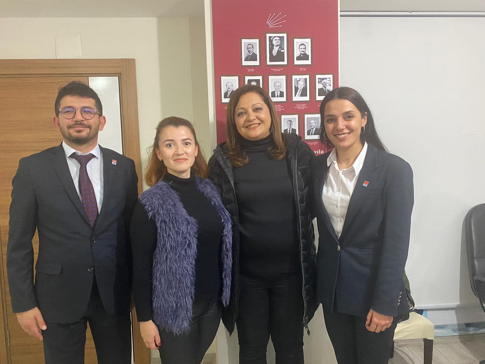 Köksal’dan Bucak ilçe örgütüne ziyaret