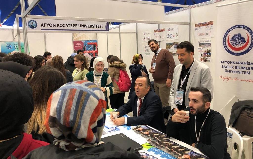 Öğrenciler sordu AFSÜ ekibi cevapladı
