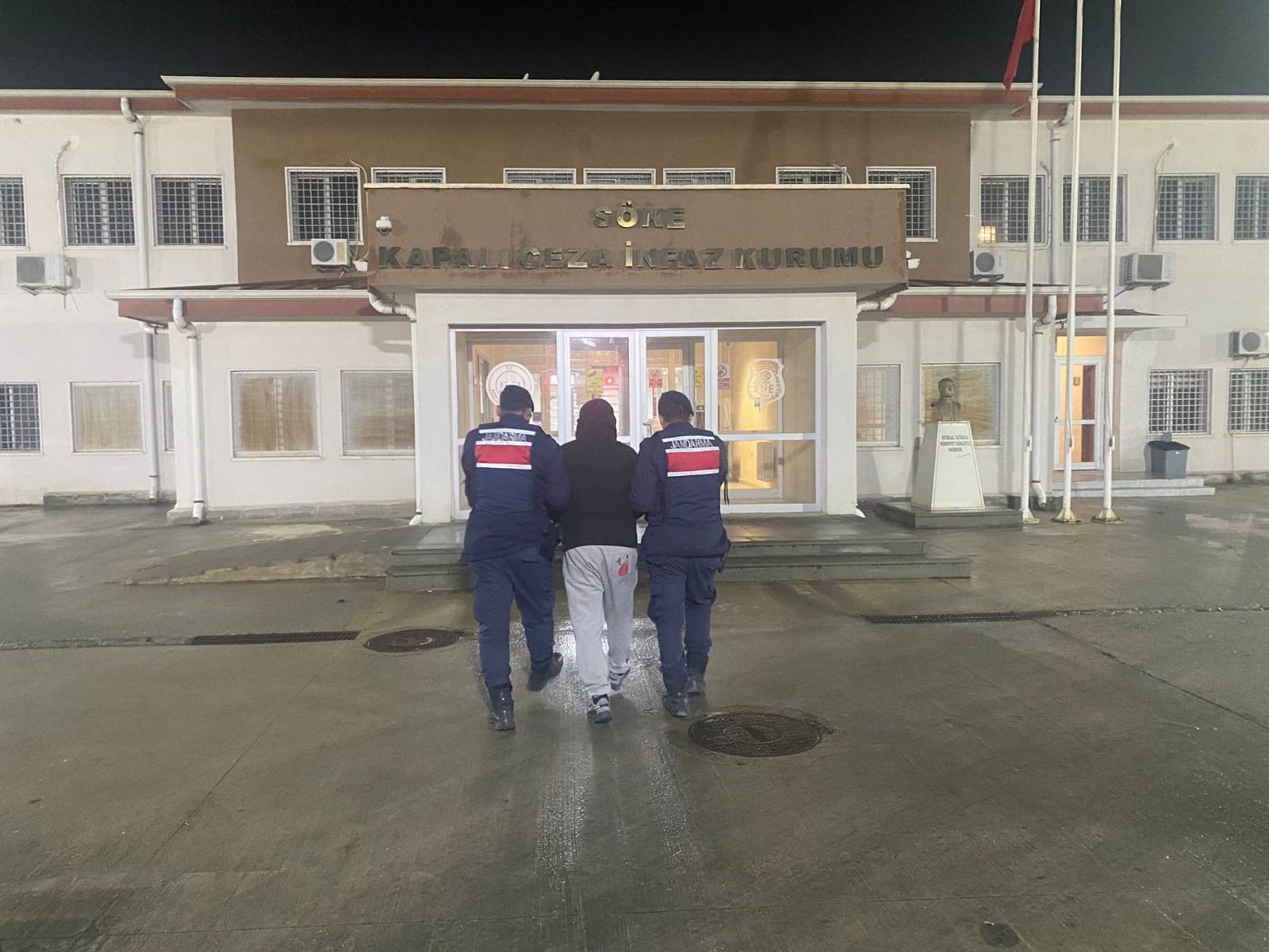 ARANAN 49 ŞAHIS YAKALANDI
