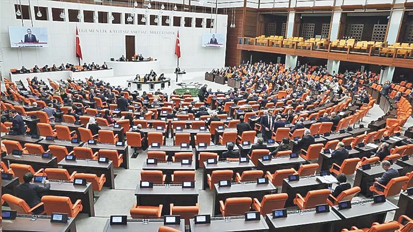 Meclis'te bu hafta: Çalışan emeklilere 5 bin lira görüşülecek; TikTok yöneticisi dinlenecek