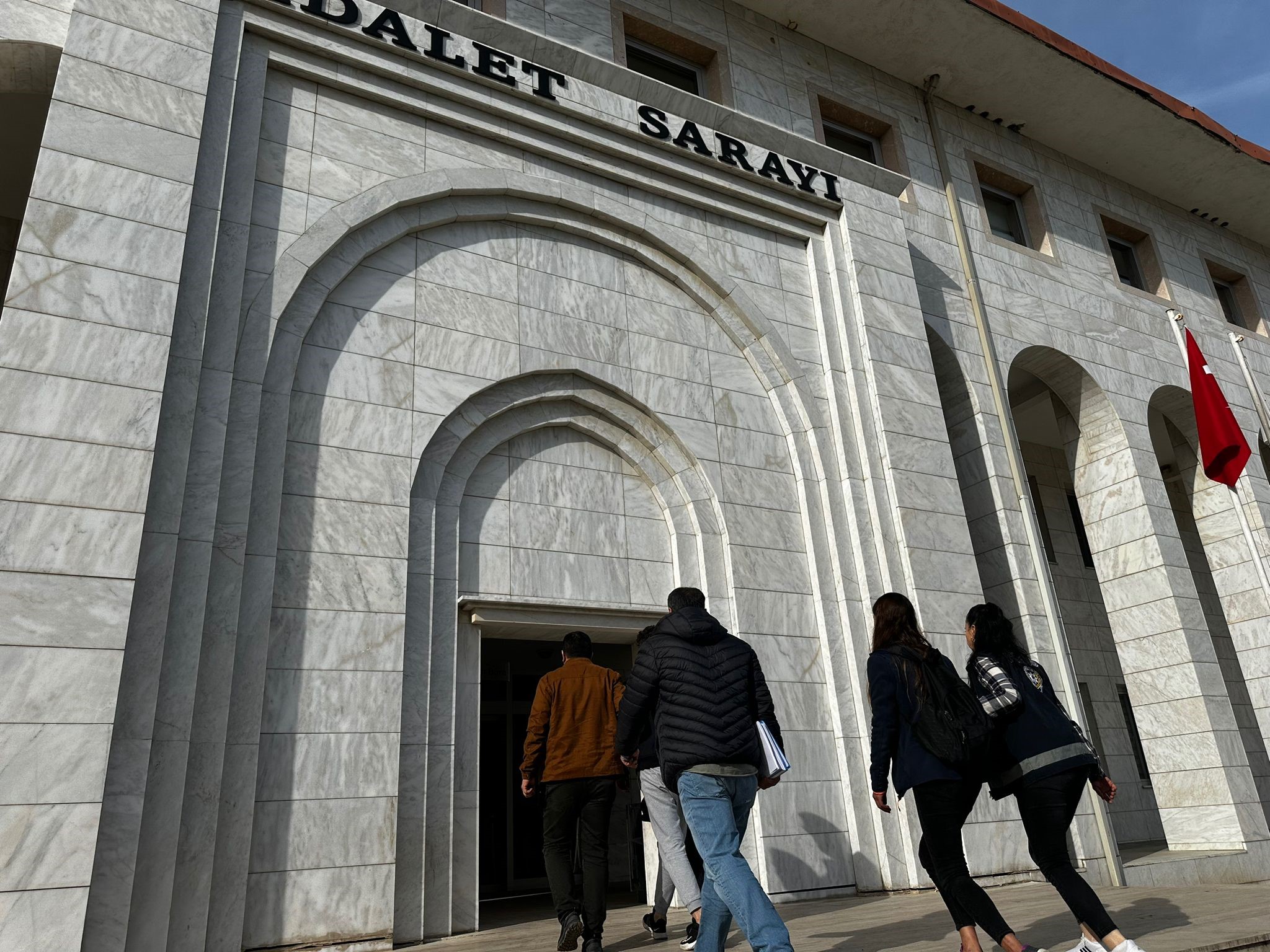 SİLAHLI SALDIRININ ŞÜPHELİLERİ YAKALANDI