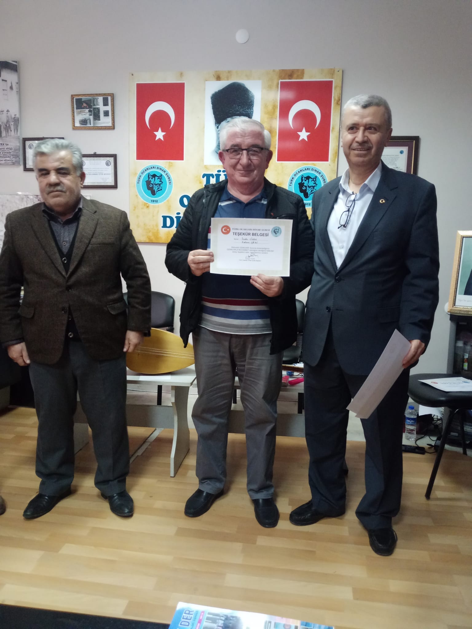 Türk Ocaklarından   şairler ve şiirleri bir araya getiren program