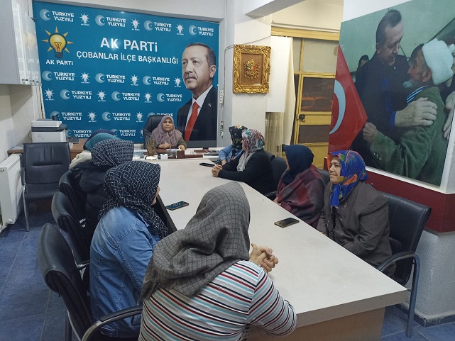 Çobanların AK Kadınları Toplantıda Bir Araya Geldi