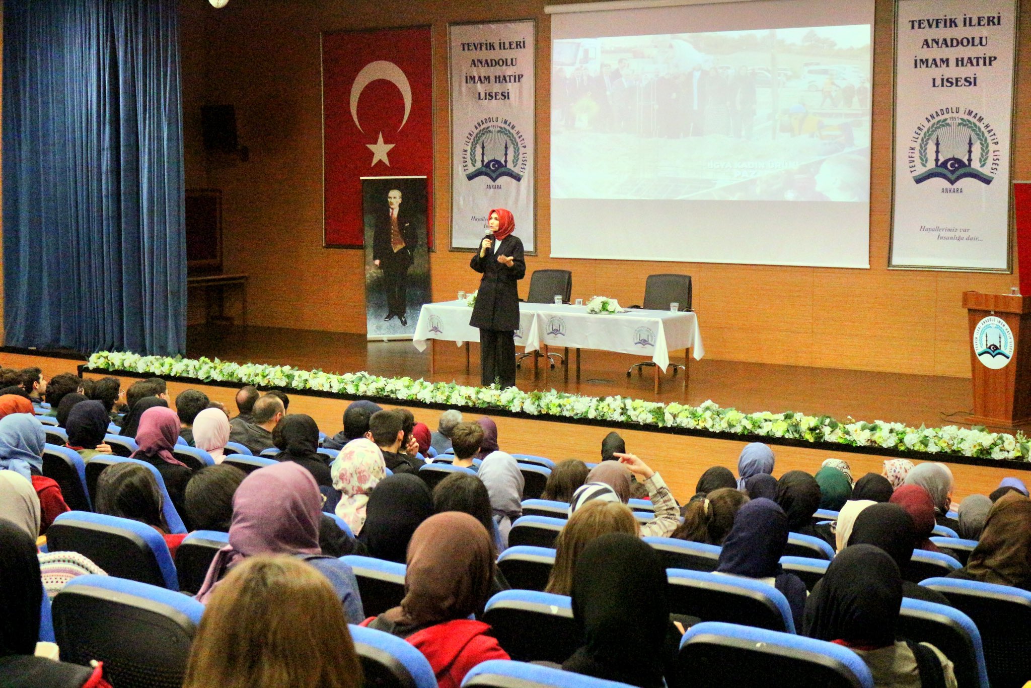 Vali Yiğitbaşı yıllar sonra aynı yerde