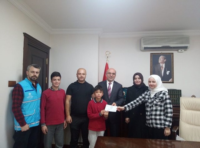 Afyonlu Öğrencilerden Duygulandıran Etkinlik