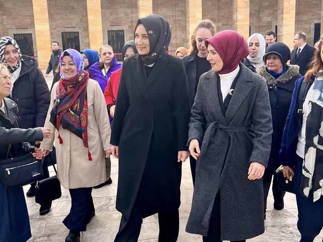 Vali Yiğitbaşı Anıtkabir'deki Törenlere Katıldı