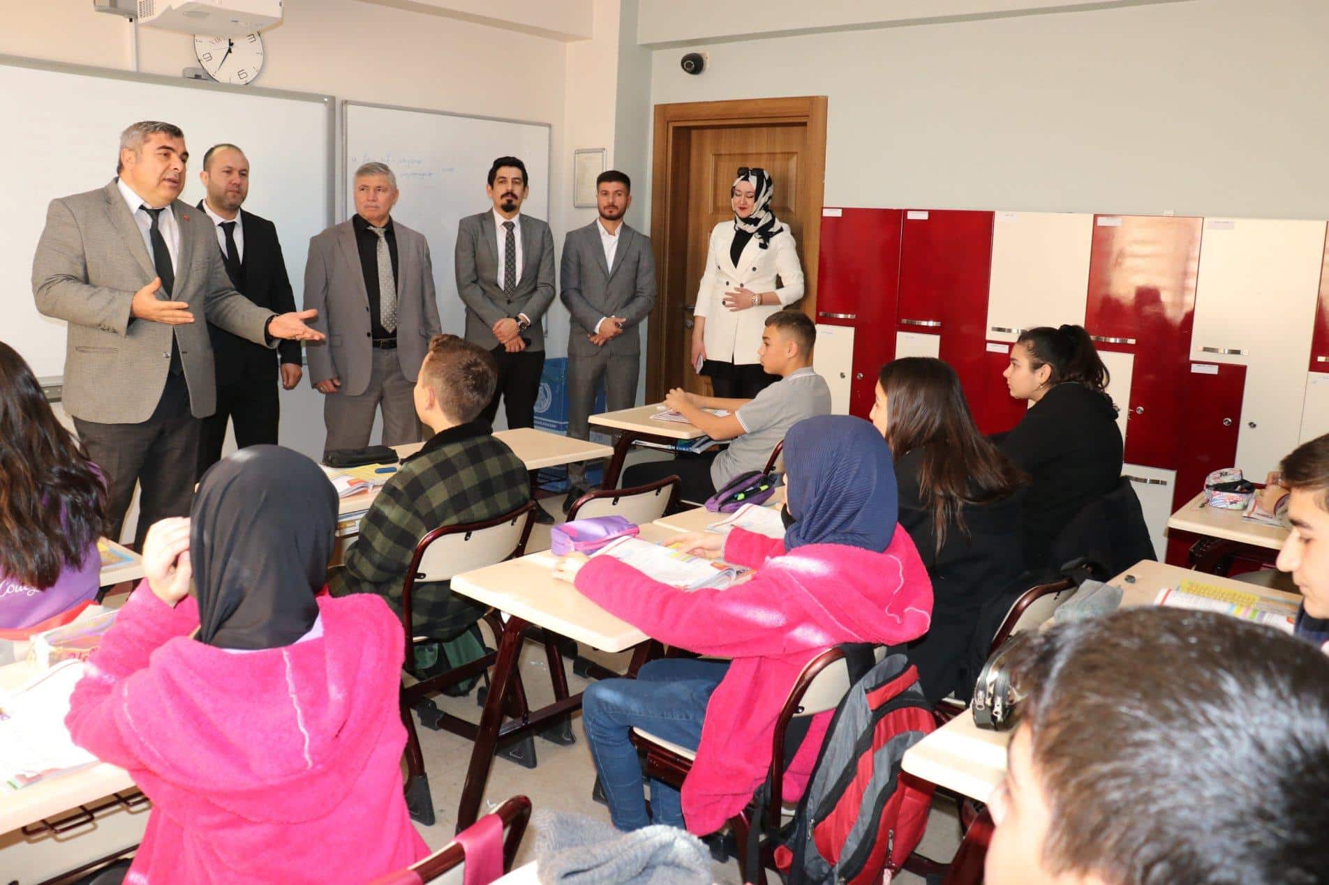 İl Milli Eğitim Müdürümüz Miraç Sünnetci, Nar Tanesi Eğitim Kurumlarını Ziyaret Etti...