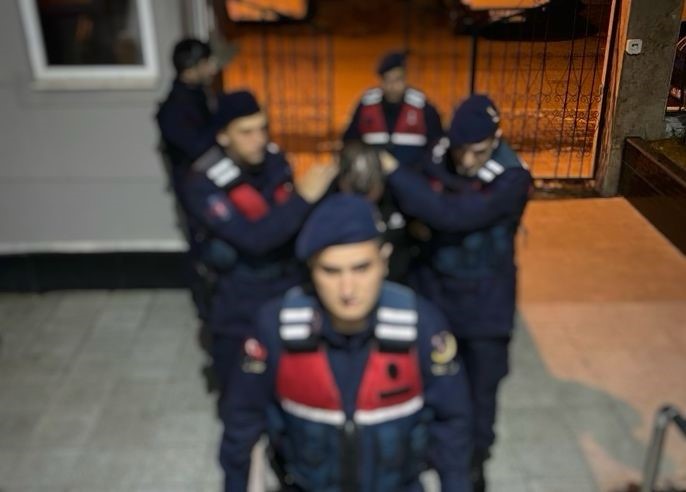 22 AYRI SUÇTAN ARANIYORDU