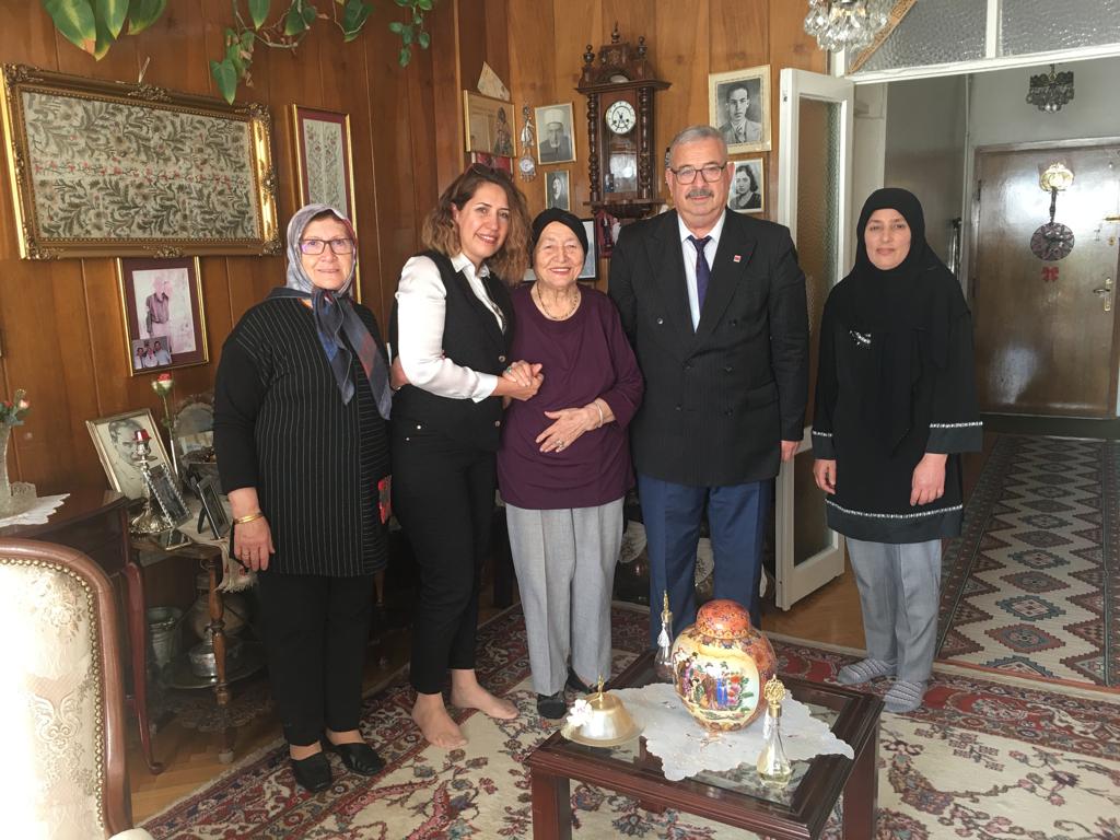 TÜRK ANNELER DERNEĞİ KURUCU BAŞKANI H. SEVİYE ÖZSOY'A VEFA PROĞRAMI DÜZENLENDİ.