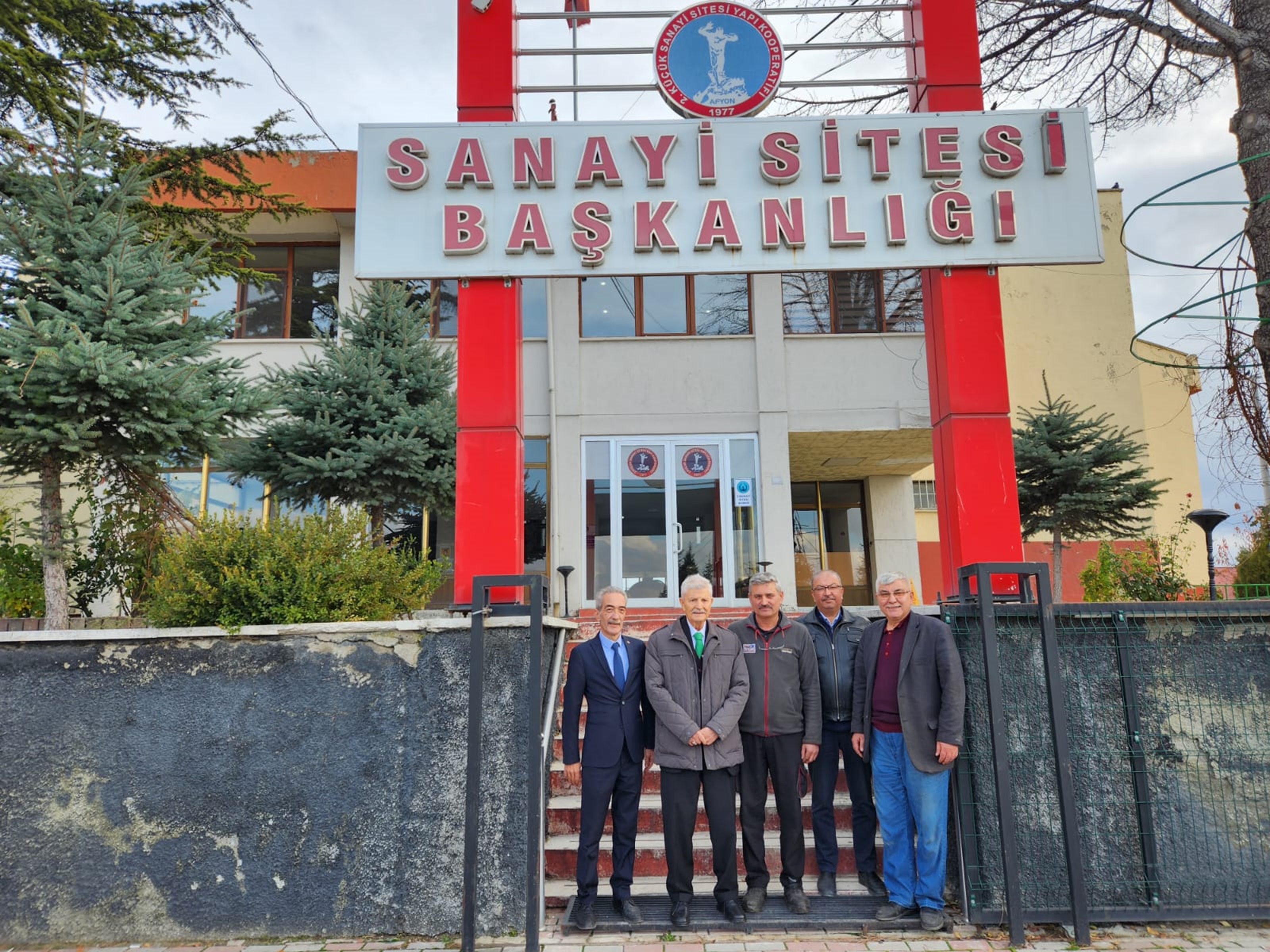 Bakan Attila bir dizi ziyarette bulundu