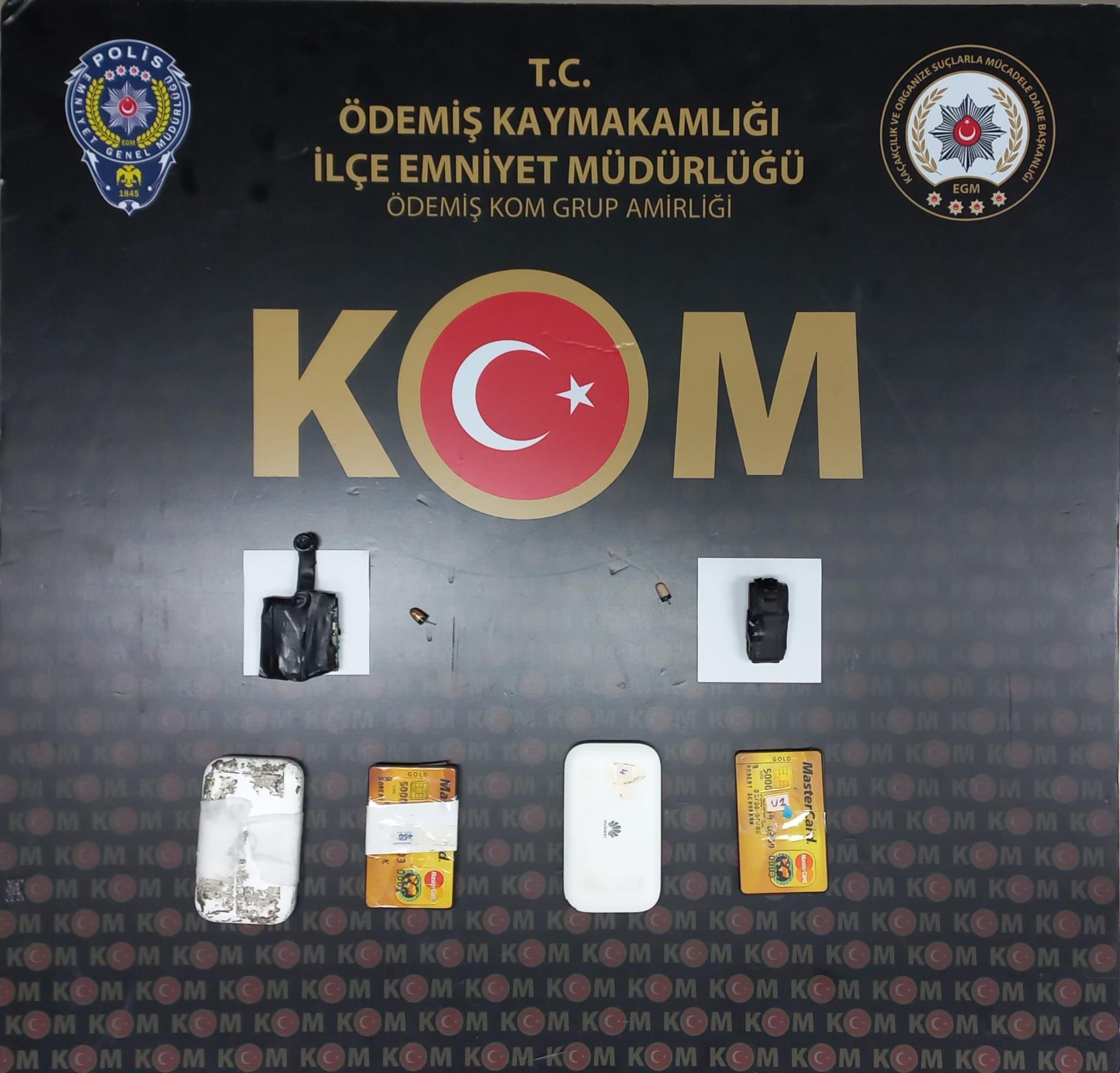BAŞKASININ YERİNE EHLİYET SINAVINA GİRDİLER