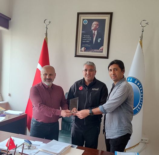 Müdür Budan'dan Dekan Ocak'a teşekkür ziyareti