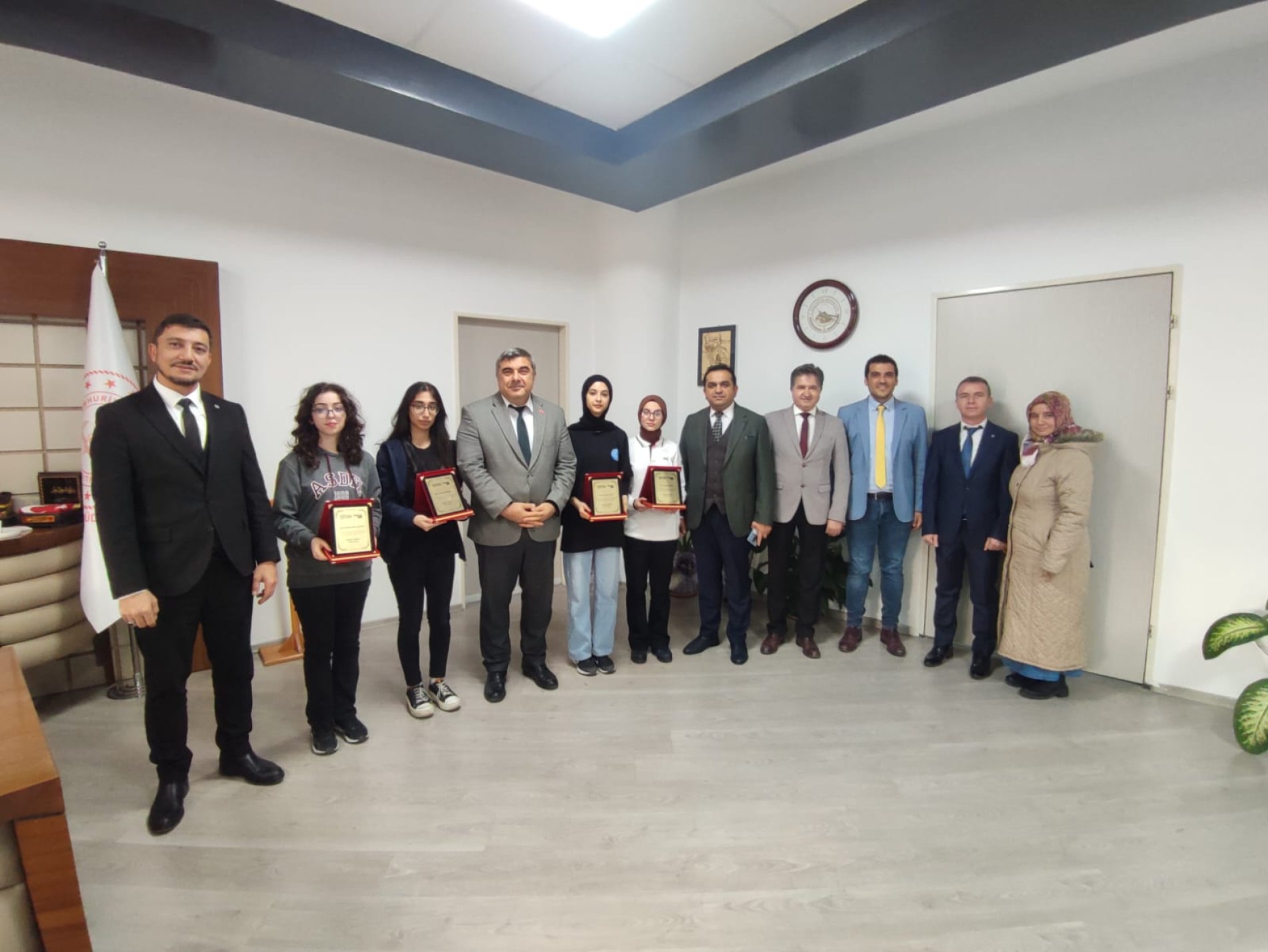 Afyonkarahisar Türkiye Münazara Yarışması'nda dereceye girdi