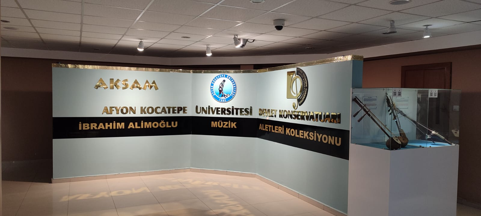 Devlet Konservatuvarı İbrahim Alimoğlu Müzik Aletleri Koleksiyonuna büyük ödül