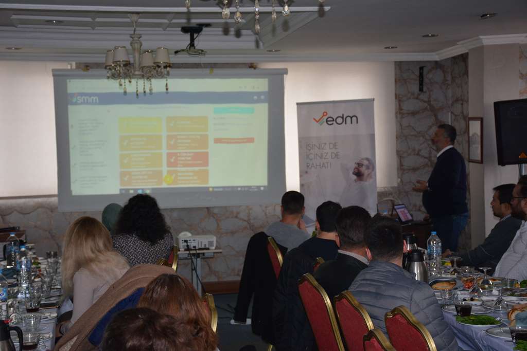 E-DÖNÜŞÜMDE YENİ UYGULAMALAR ANLATILDI