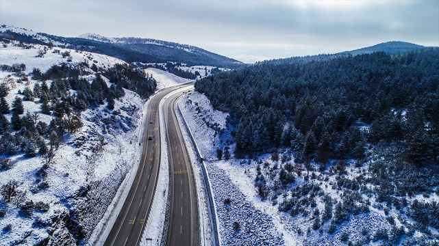 Afyon'da Bu Yolu Kullanacaklar Dikkat. Kar Yağışı Etkili Oluyor