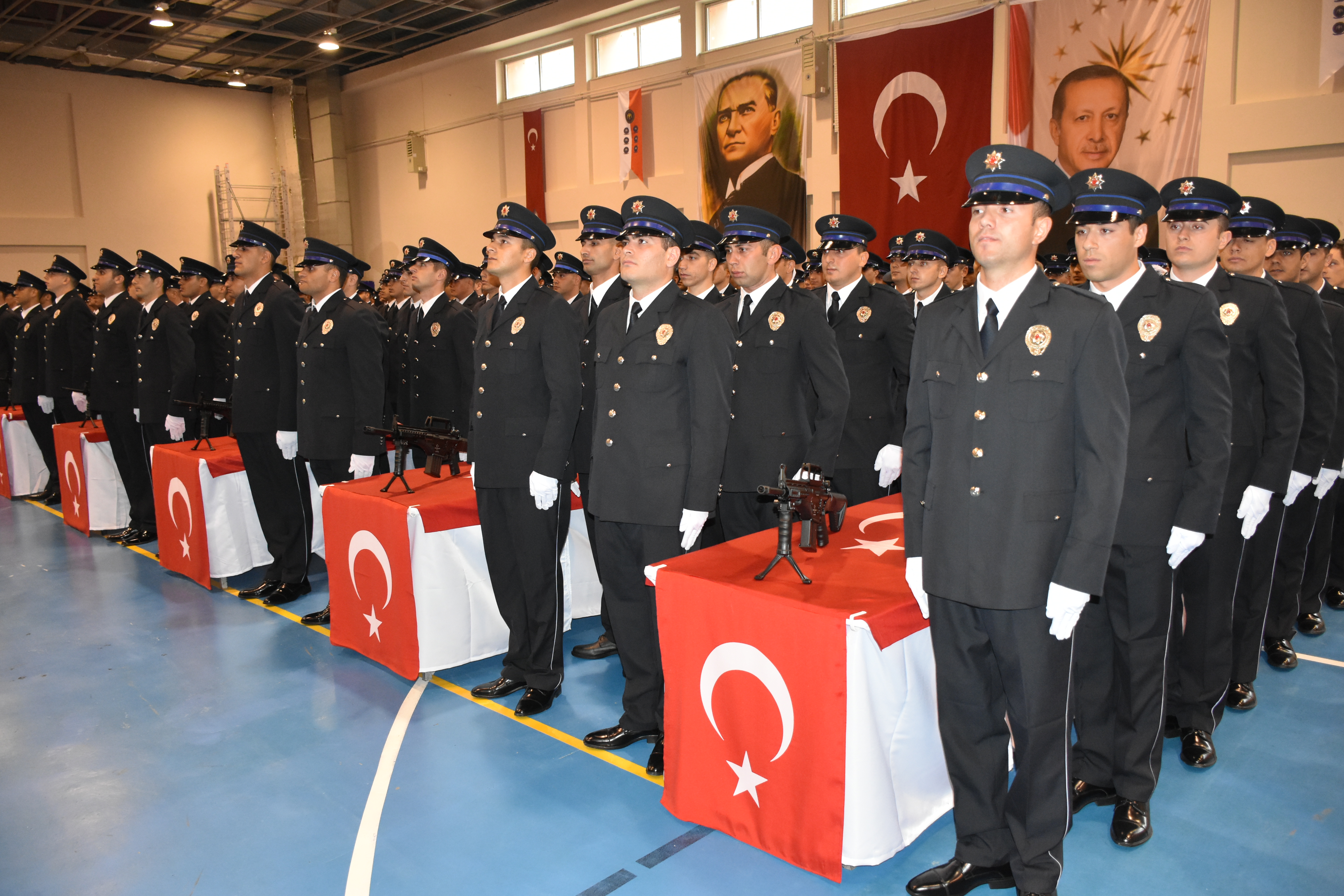 439 Polis Adayı Mezun Oldu