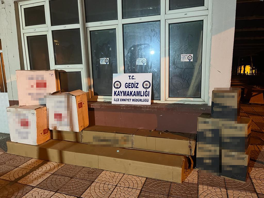 ÇALDIĞI EŞYALARLA SUÇÜSTÜ YAKALANDI