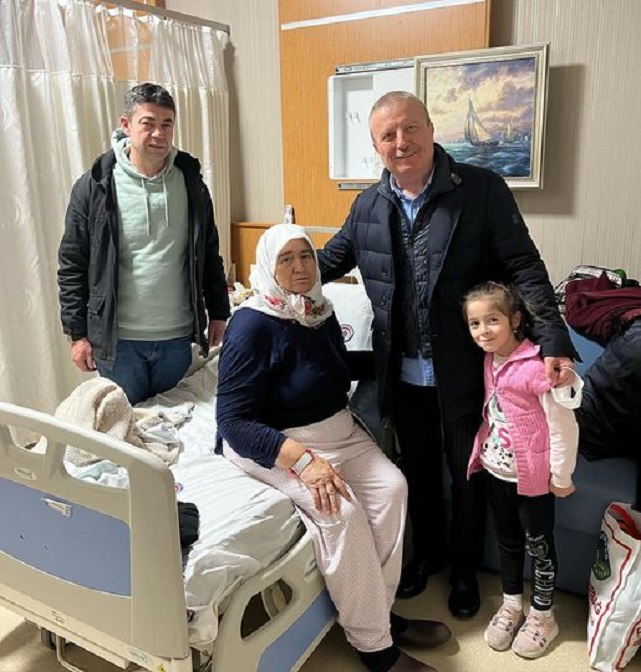 AK Partili Koçak'ın Memleket Sevdası ''’ Sana Kollarımla Değil Kalbimle Sarılmışım Afyonkarahisar’ım.’’