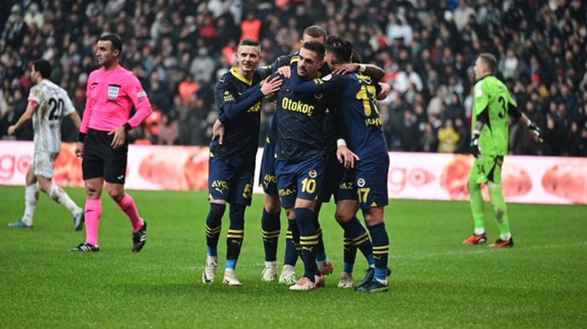 Fenerbahçe derbiden galip ayrıldı