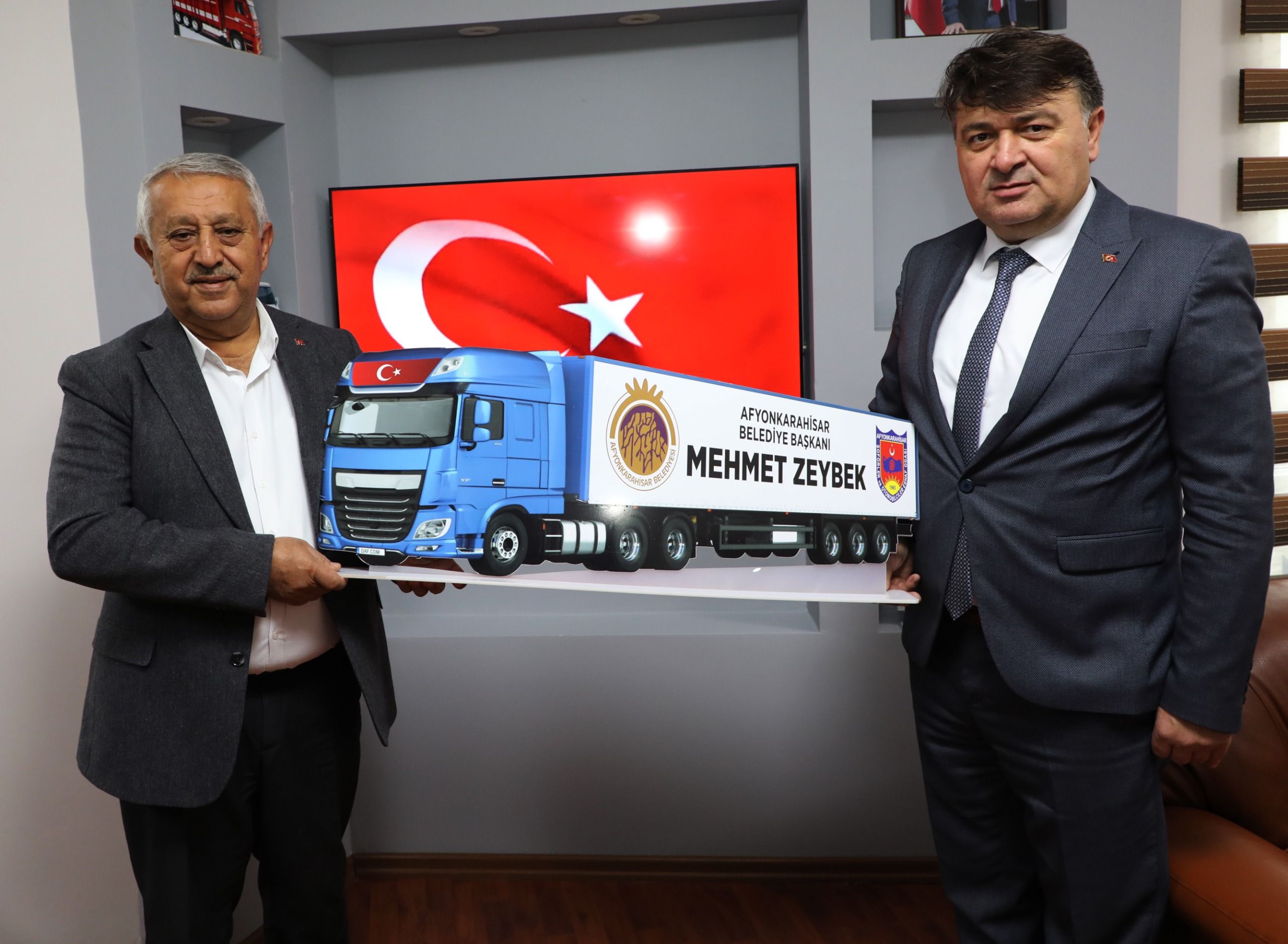 Zeybek Başkan'dan şoförler odasına ziyaret