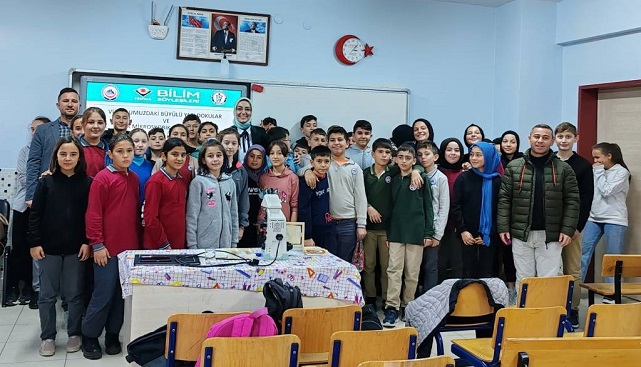AFSÜ'den Anlamlı Etkinlik Ortaokul Öğrencilerini Bilgilendirdiler