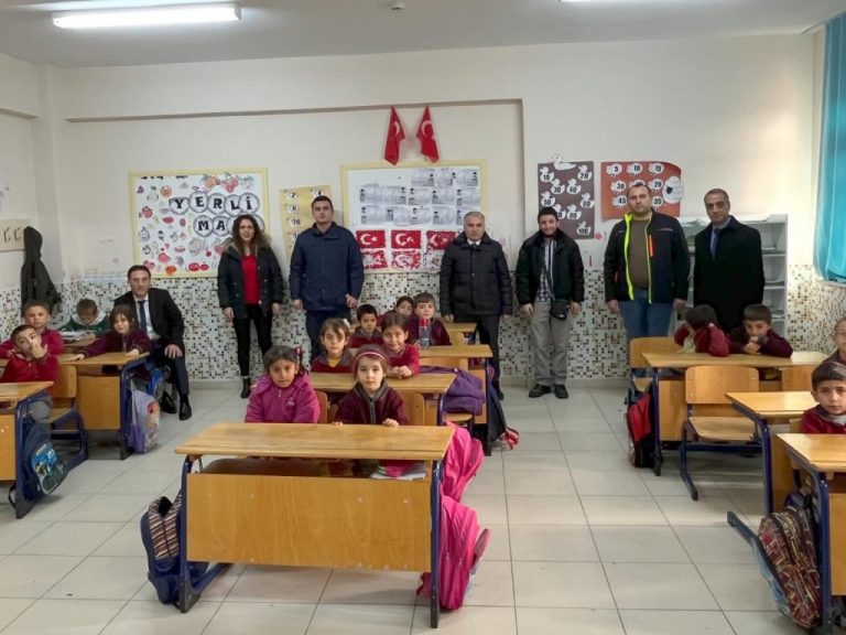 Kaymakam Duru köy okuluna konuk oldu