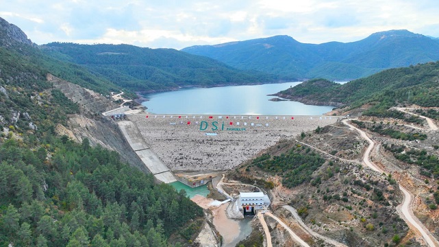 Dev Projelerde İmzası Var. Eski Bakan Eroğlu Görkemli Açılışa Katıldı
