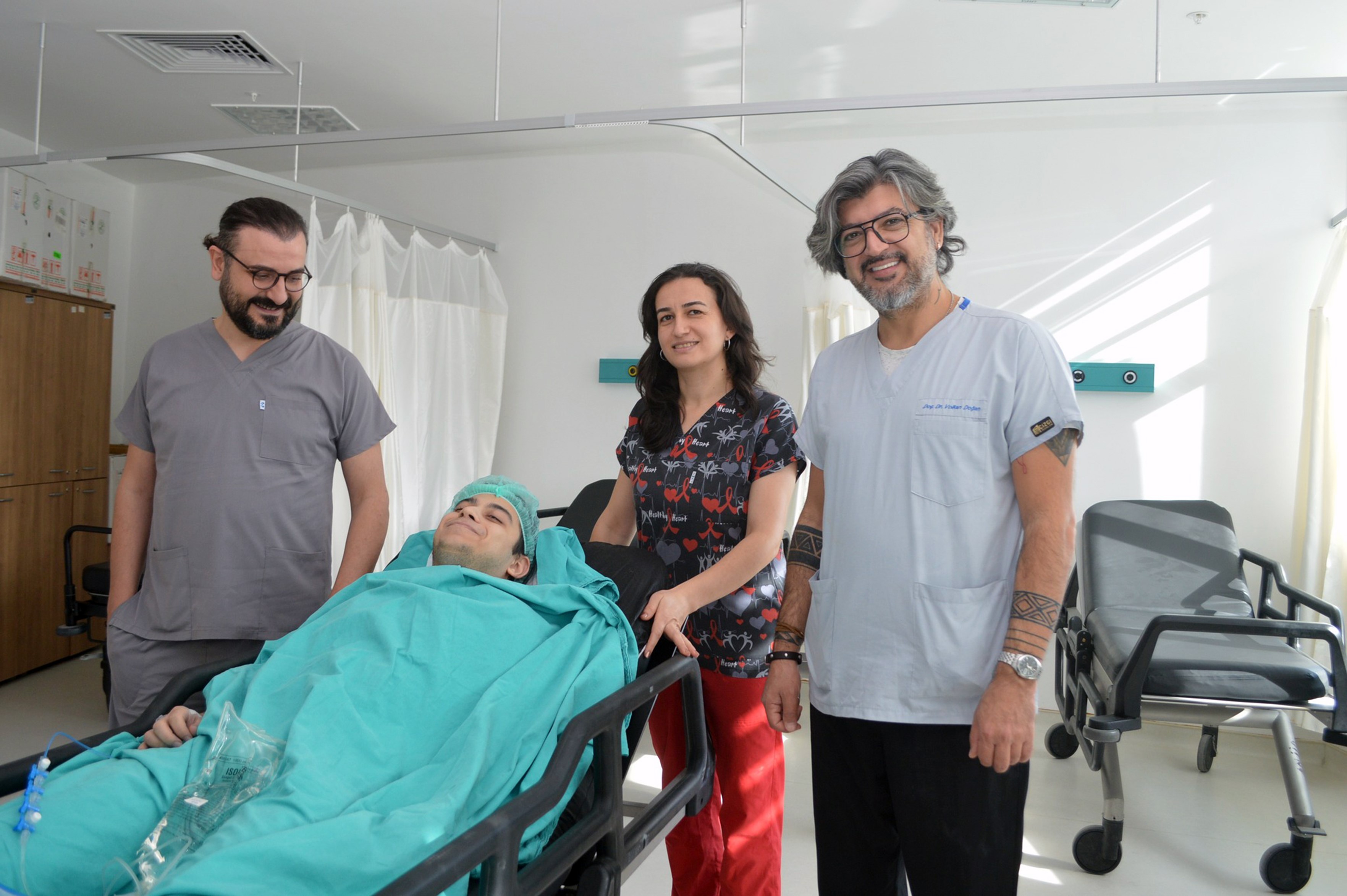 GENÇ TIBBİYELİNİN KALBİ DELİK ÇIKTI