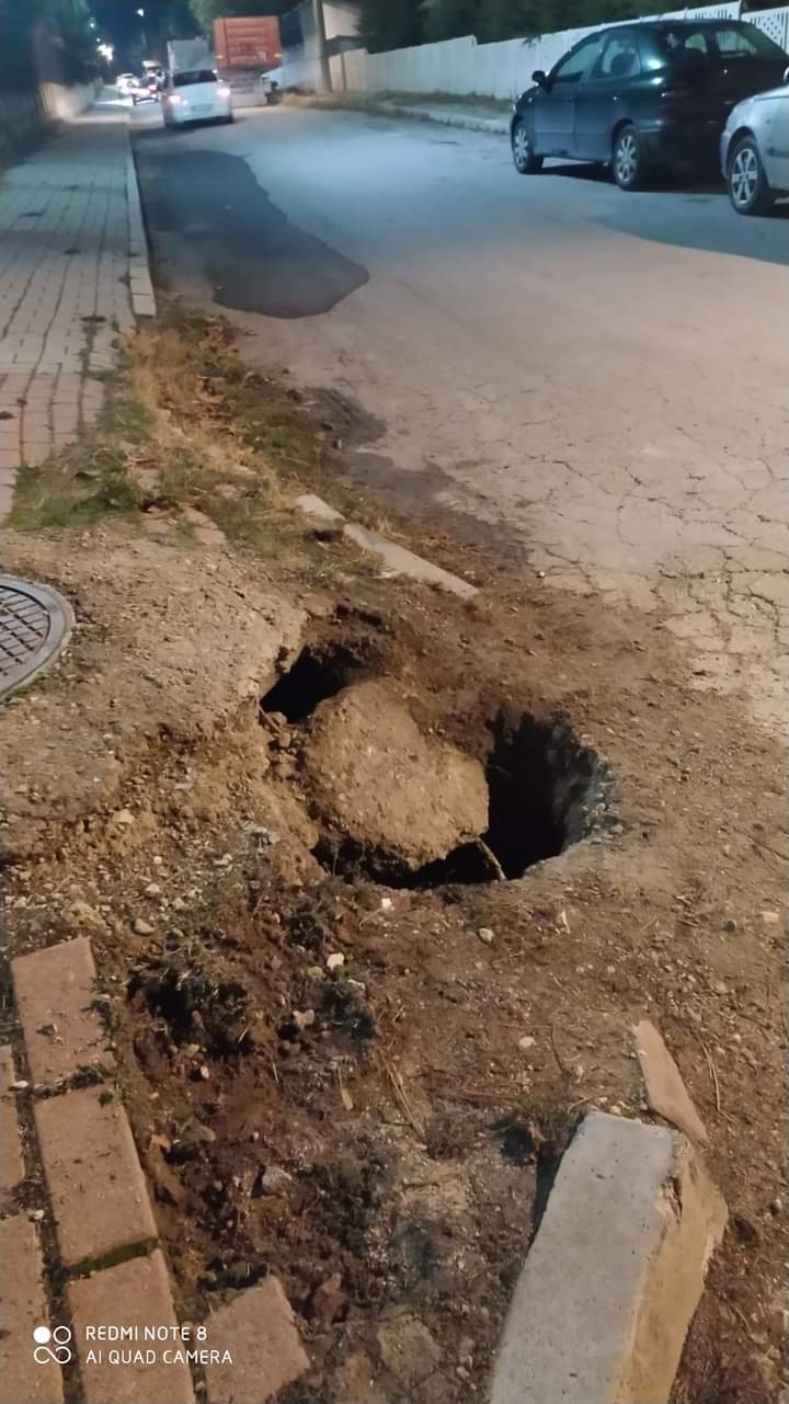 KIŞ GELDİ, SOKAKLARIMIZDAKİ YOLLARIMIZDAKİ REZİLLİK DAHA FAZLA GÜN YÜZÜNE ÇIKTI