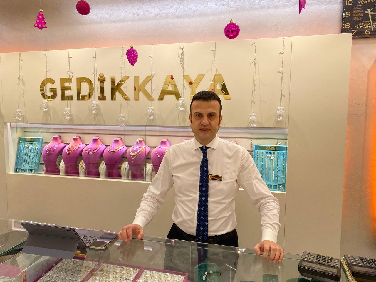 ALTIN FİYATLARIYLA BİRLİKTE SARRAFLAR ÇARŞISI DA HAREKETLENDİ