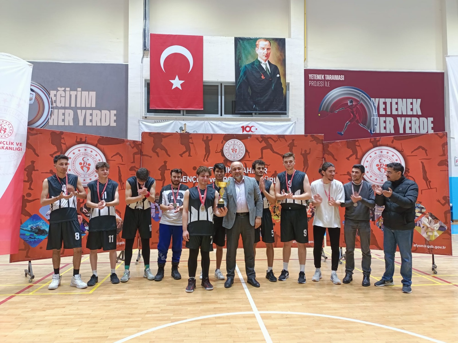 Yurtlar Arası Basketbol Turnuvası Tamamlandı
