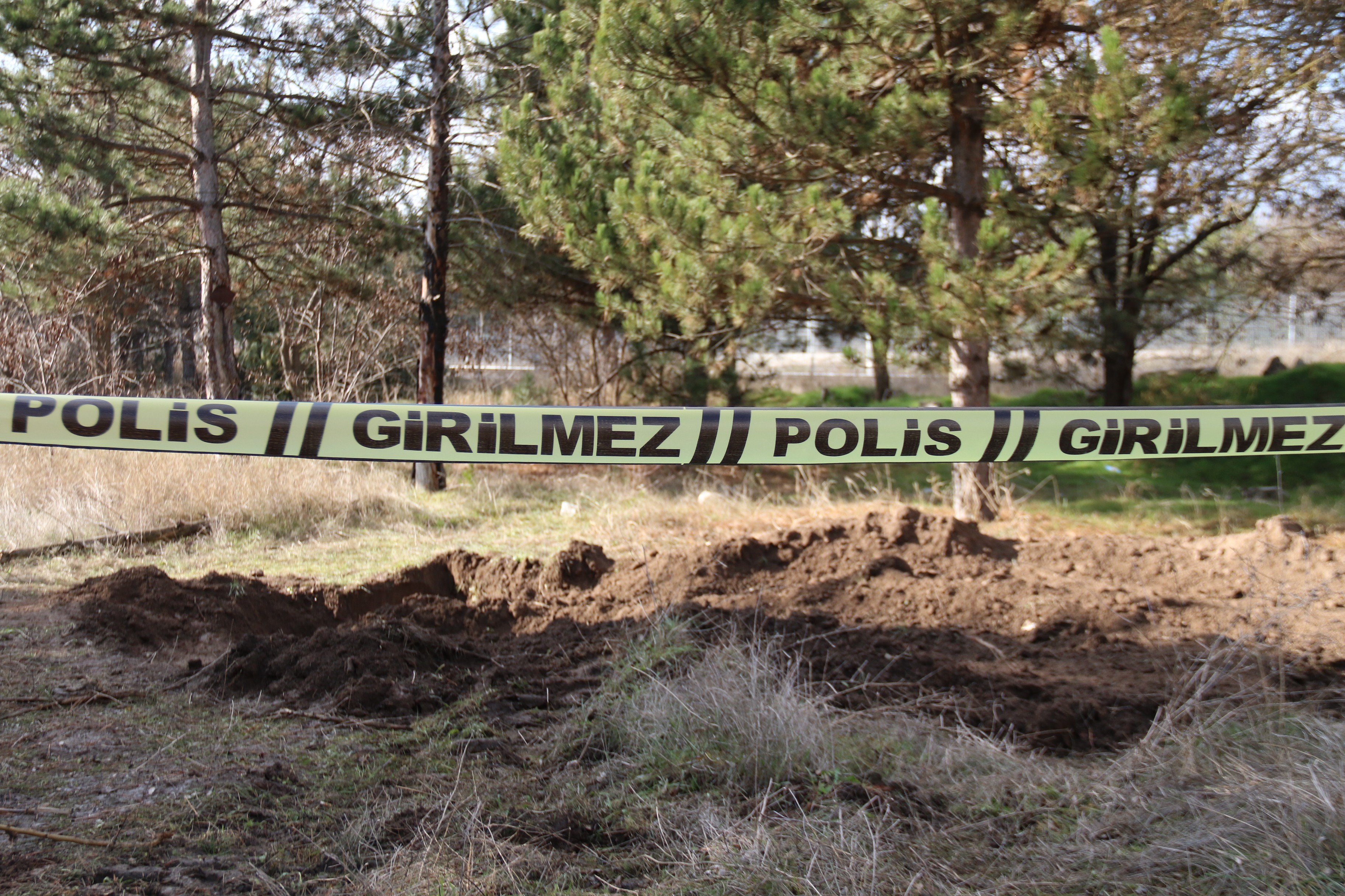 61 YAŞINDAKİ ADAMI ÖLDÜRÜP GÖMDÜLER