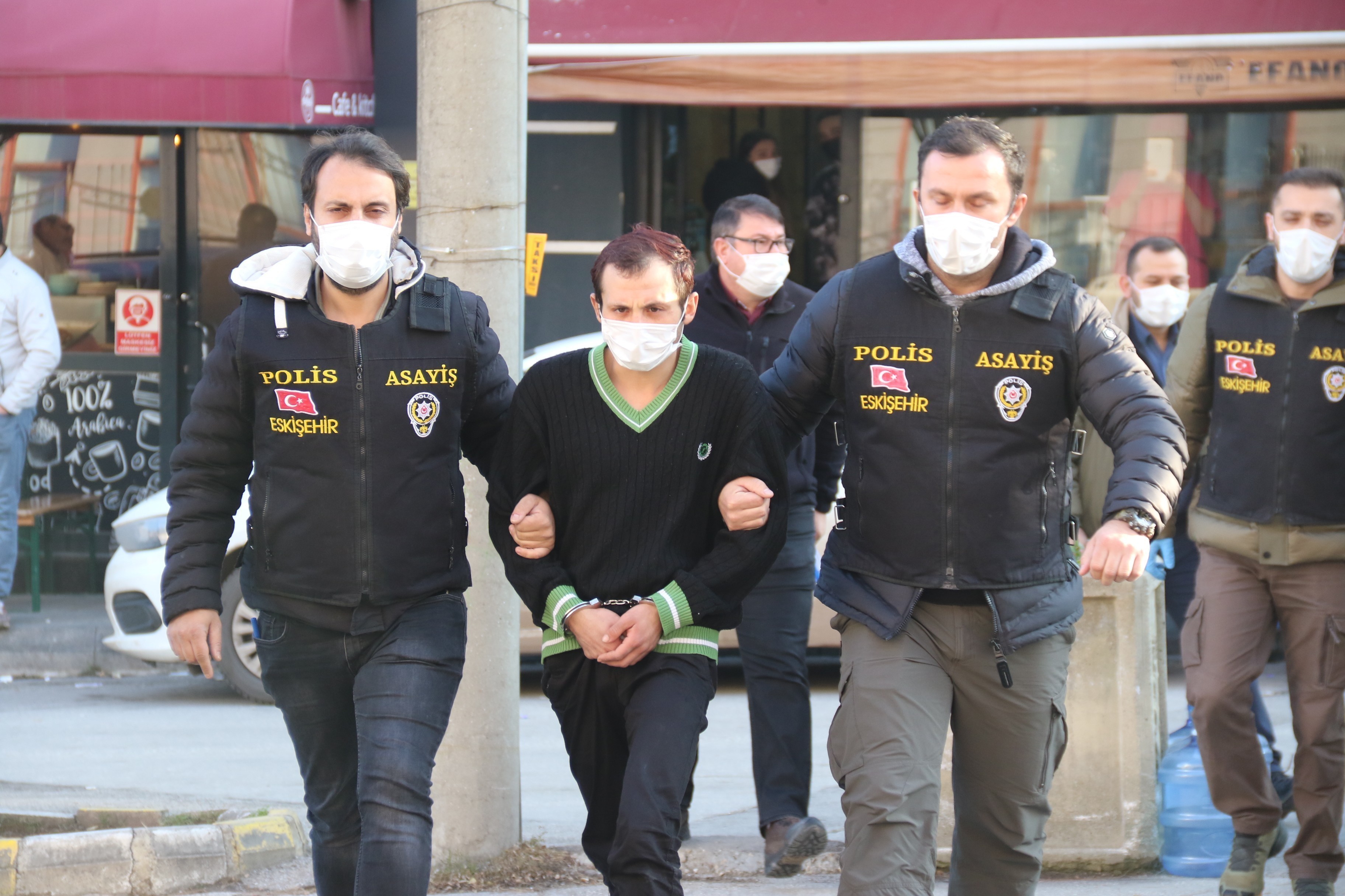 61 YAŞINDAKİ ADAMI ÖLDÜRÜP GÖMDÜLER