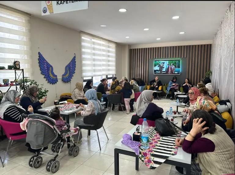 Emirdağ Kadın Kültür Evi Birbirinden Farklı Etkinliklere Ev Sahipliği Yapmaya Devam Ediyor