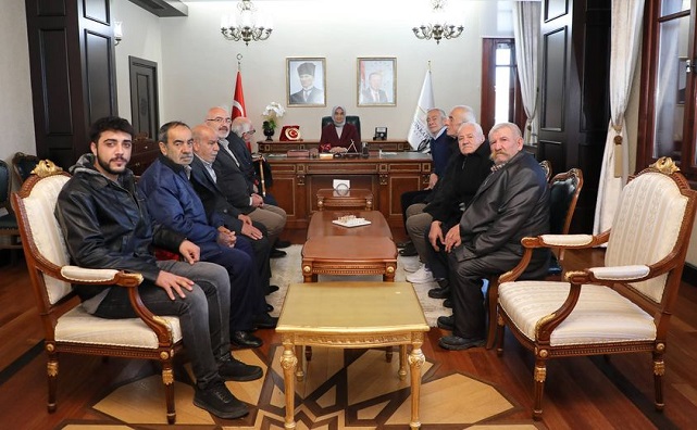 Nevşehir'den Gelen Ziyaretçilerini Makamda Ağırladı