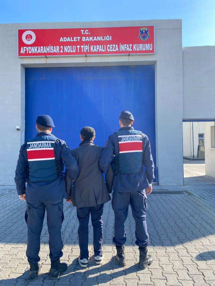37 Yıl Hapis Cezasıyla Aranan Şahıs Jandarma Tarafından Yakalandı